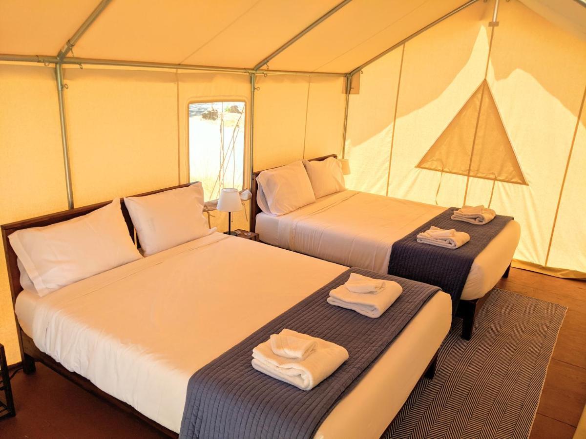 ホテル Wildhaven Sonoma Glamping ヒールズバーグ エクステリア 写真
