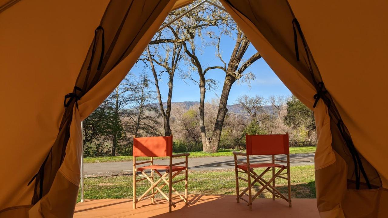 ホテル Wildhaven Sonoma Glamping ヒールズバーグ エクステリア 写真